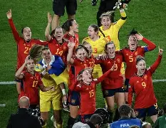 半岛体育-美国女足连胜西班牙队视频